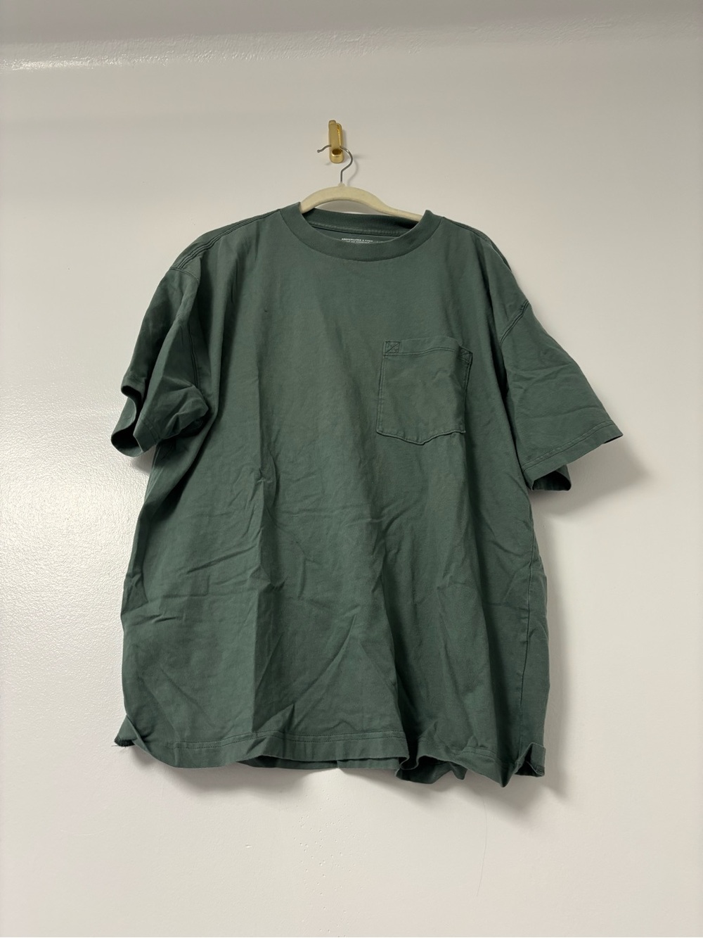Abercrombie & Fitch Men's Pocket Tee in Deep Green